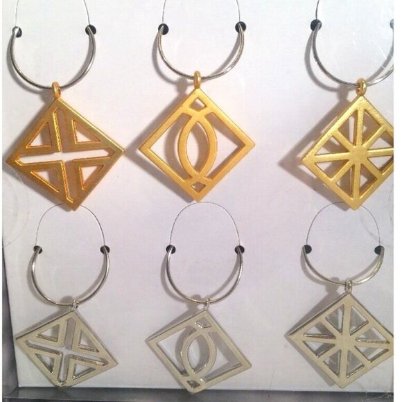 Christmas Party Wine Charms Set Of 6 Gold Silver Shine Bright St Nicholas Square - Picture 1 of 7